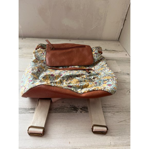 Bueno tan and floral cloth and faux leather trim adjustable backpack - Picture 1 of 11